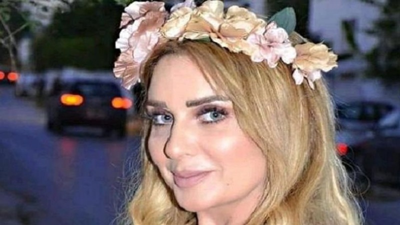 في مشهد غير مألوف... تونسية تتقدم لخطبة حبيبها بهذه الطريقة (صور)